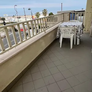 https://bilocale-fronte-mare.riccione-hotels.org